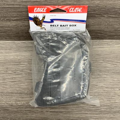 EAGLE CLAW TWO COMPARTMENT BAIT BOX